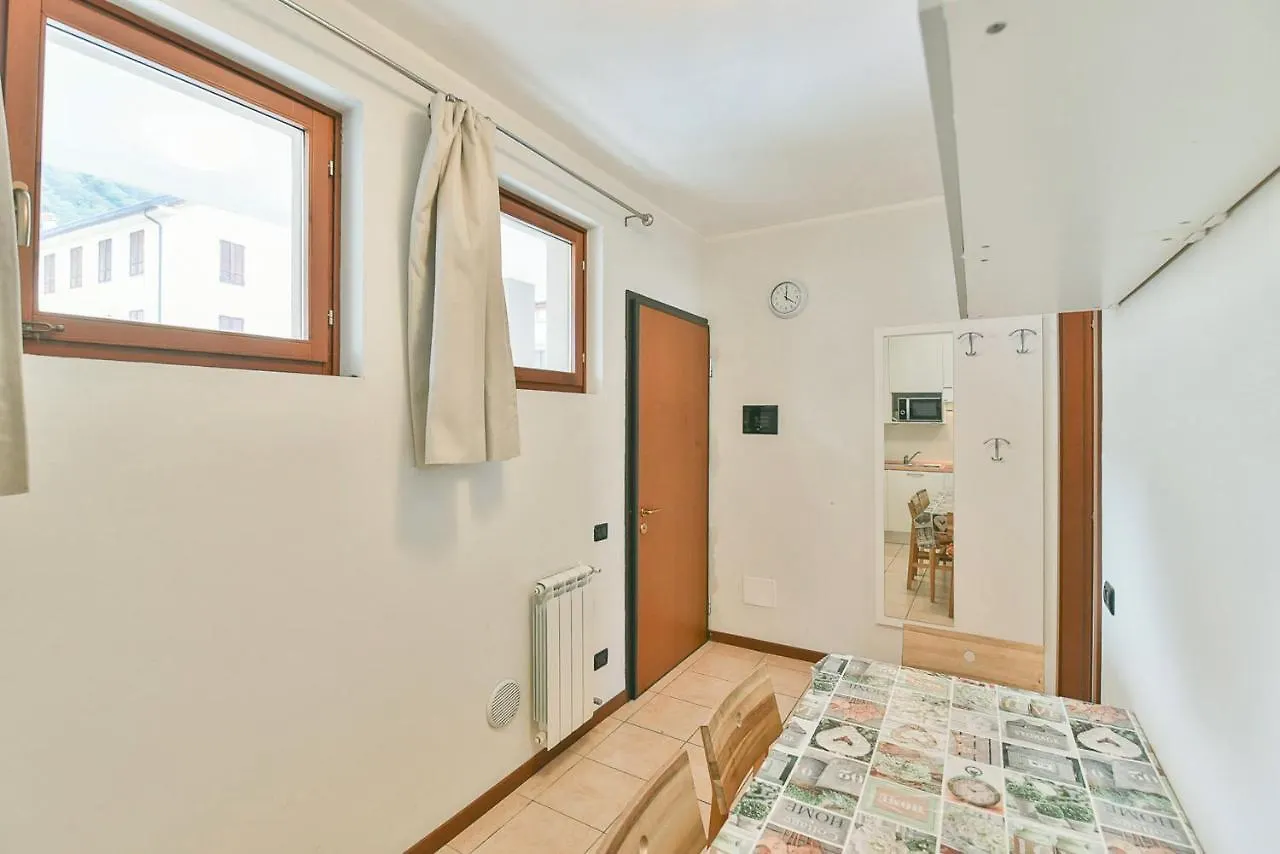 Appartement Voor 6 Personen, Aan Het Comomeer Acquaseria