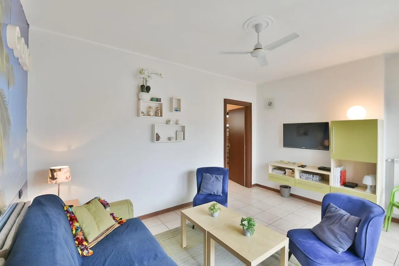 Appartement Voor 6 Personen, Aan Het Comomeer Acquaseria 0*,