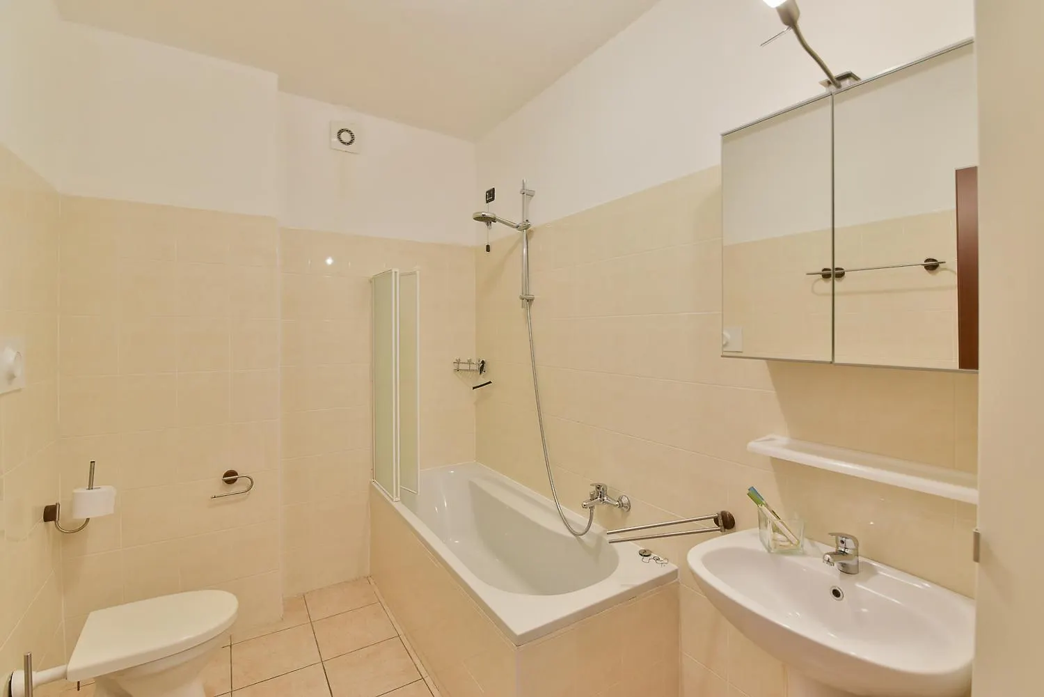 Appartement Voor 6 Personen, Aan Het Comomeer Acquaseria